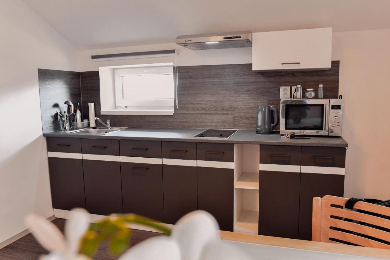 Apartmany Centrum Нови-Бор Экстерьер фото