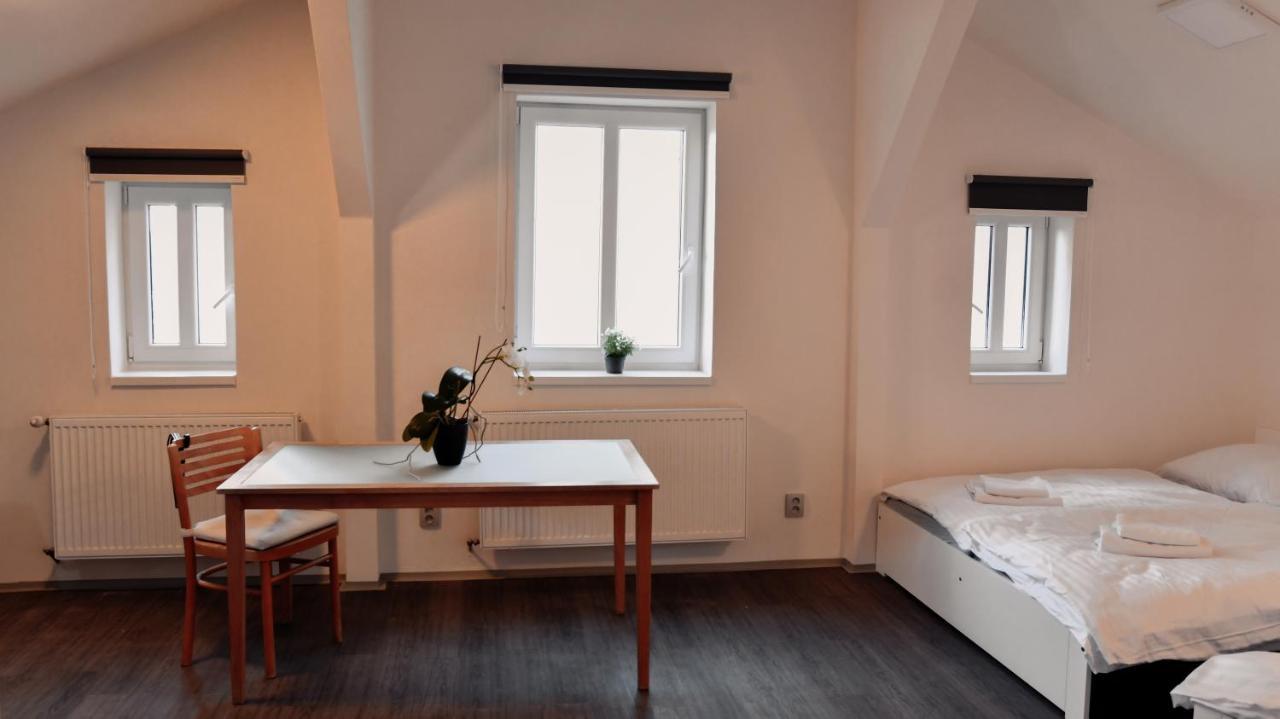 Apartmany Centrum Нови-Бор Экстерьер фото