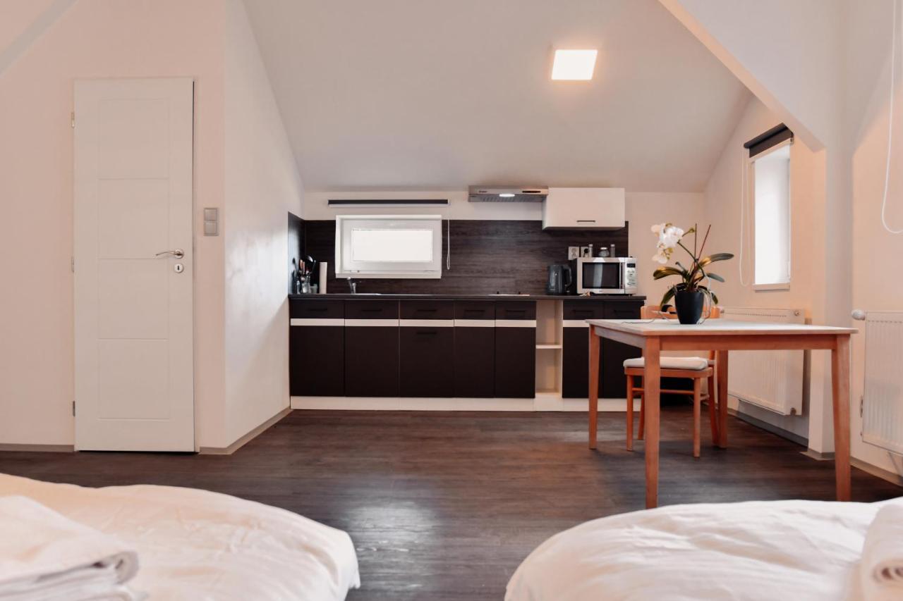 Apartmany Centrum Нови-Бор Экстерьер фото