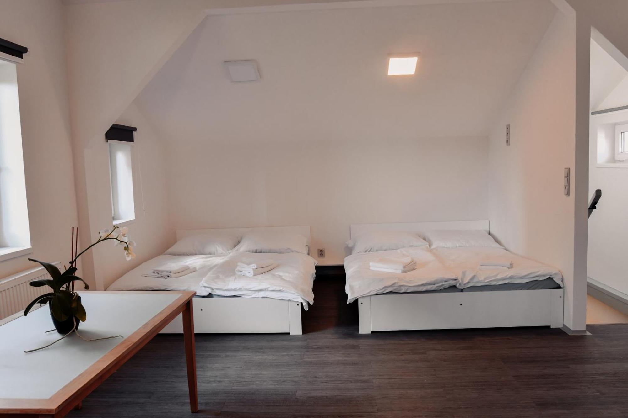 Apartmany Centrum Нови-Бор Экстерьер фото